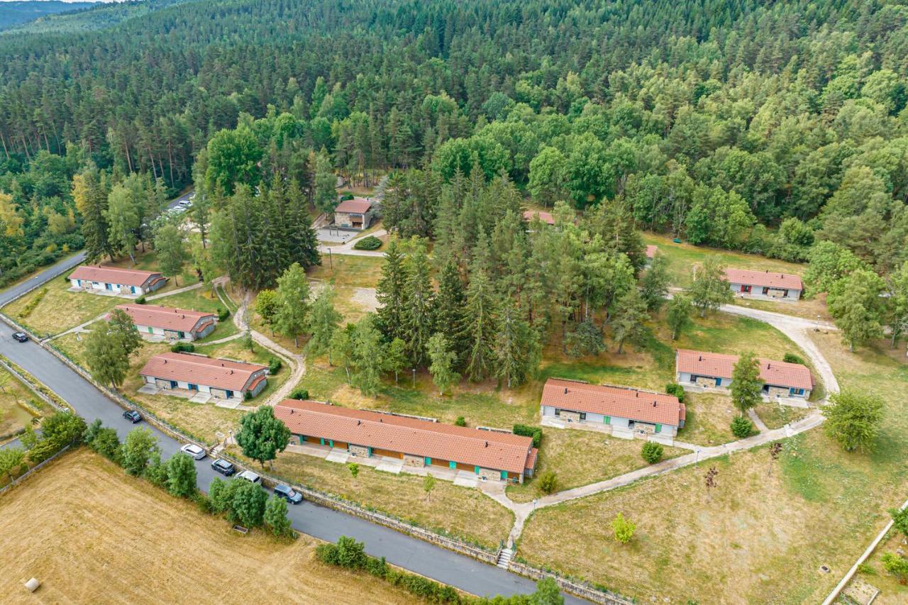 Village De Gites De La Foret De Ganigal Le Malzieu-Ville Luaran gambar
